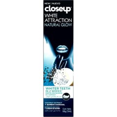 معجون أسنان كلوس أب وايت أتراكشن (Closeup White Attraction) إشراقة طبيعية بخلاصة جوز الهند وفحم البامبو (75 مل)